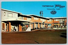 Vintage Postcard CA Victorville Travel Lodge Patio TraveLodge Chrome picture
