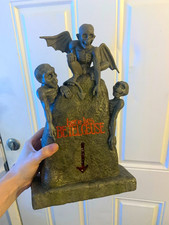 Snapco LLC Beetlejuice "Here Lies Betelgeuse" Lighted Plastic Tombstone Prop picture