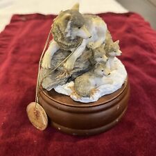 North American Wolves Rocky Mountain Wolf Numbered 1699/8000 Westland Music Box picture