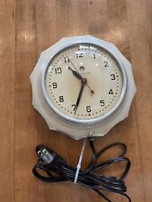 GE Telechron 2H02 The Hostess Wall Clock -Plug Replaced-Read Carefully-Works picture