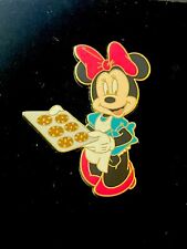 RARE DISNEY PIN MINNIE MOUSE 1950’s SERIES BAKING COOKIES NOC NIP picture