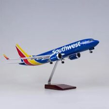 1/85 Scale Airplane Model - Southwest Airlines Boeing B737-700 Aircraft With LED picture