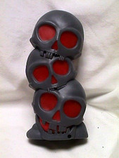 Gray SKULLS Light Spooky Sounds Evil Laugh MOTION SENSOR FIGURE plastic NEW picture