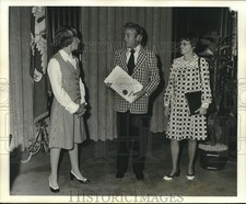 1974 Press Photo Committee to combat Huntington's Disease - nob02554 picture