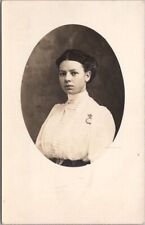 1910s Photo RPPC Postcard Pretty Lady in High-Collared White Blouse / Fashion picture