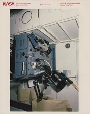 STS-30 Atlantis Protein Crystal Camera 1989 - Original NASA Photo picture