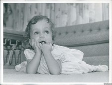 1960 Mary Beth Pyron Born With Birth Defect Of Open Spine Children Photo 7x9 picture