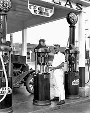 1920s PAN AMERICAN Gas Station & Attendant 8.5 x 11 PHOTO picture