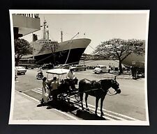 1989 Bermuda Island Ship Dock Horse Drawn Carriage Tours Vintage Press Photo picture