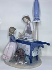 NAO by LLADRO Porcelain Figurine Ice Cream Vendor #5325 Retired No Box picture