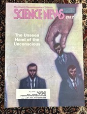 Lot of 2 Science News Magazines 1999 Vintage Issues Living Quarters Unconscious picture