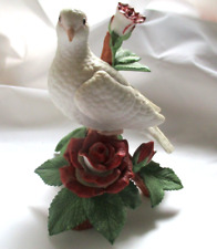 Lenox Garden Fine Porcelain Figurine 1996 Christmas Dove  L-11 picture