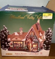 Heartland Valley Village Pet Shop Deluxe Porcelain Lighted Limited Edition 2008 picture
