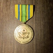 USGI Full Sized USA Environmental Protection Agency Distinguished Service Medal picture