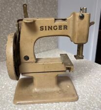VTG Singer Model 20 Toy Sewing Machine for Parts or Restore Kids Childs Mini picture
