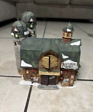 Santa's Workbench Collection 1999 Porcelain Christmas antique Barn Lighted House picture