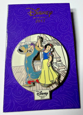 Disney Snow White Dwarf Dopey Slider Pin 2017 VISA Rewards Cardmember Exclusive picture