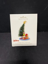 2008 Hallmark Dr Suess The Grinch “ A Smile Most Unpleasant” Ornament picture