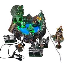 Lemax Spooky Town Skull River Halloween Amusement Ride Light-up 95829 + Figures picture