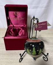 Ne’Qwa Art Christmas Ornament “Peace & Generosity” By Susan Winget, Original Box picture