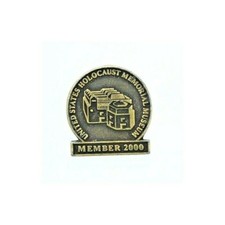US Holocaust Memorial Museum Member 2000 Bronze Tone Metal Lapel Pin picture