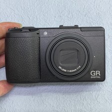 Ricoh GR Digital III 10MP Digital Camera with F1.9 28mm Wide Angle Lens 【Black】 picture