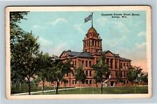 Antigo Wisconsin, Langlade County Courthouse, Dome, Street View Vintage Postcard picture
