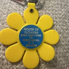 Vintage Plastic Yellow Green Daisy Flower Power Key Chain 1970S Greensboro Rare picture