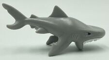 Vintage 1998 Red Lobster Vinyl Great White Shark 4.5” Glass Cup Topper Toy Kids picture