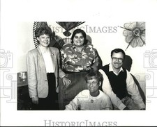 1989 Press Photo Members of the Tourette's Syndrome Support Group - noc78195 picture